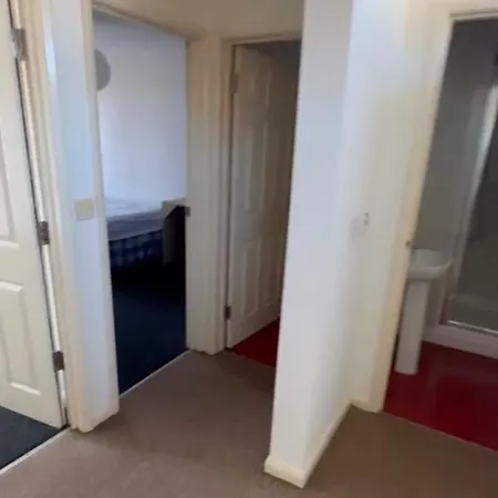 Charming 6-bed Horfield Апартаменты *