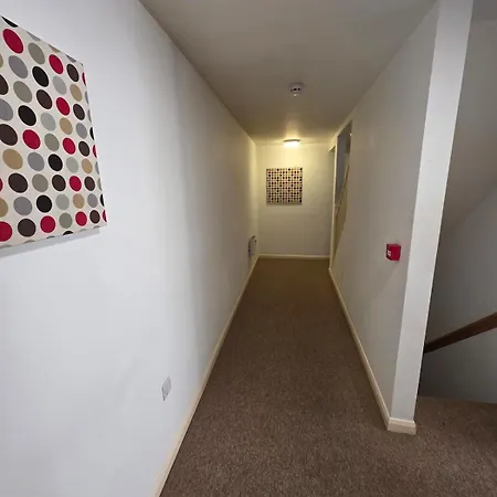Charming 6-bed Horfield Bristol