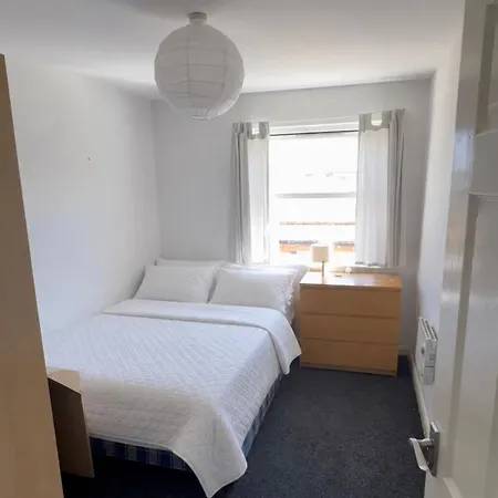 Charming 6-bed Horfield