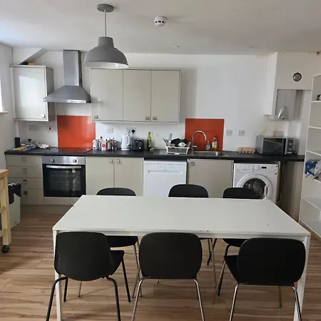 Charming 6-bed Horfield Appartement Bristol